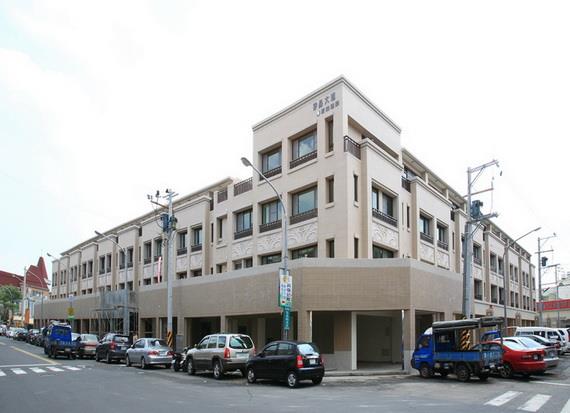 矽品大道透天店舖住宅